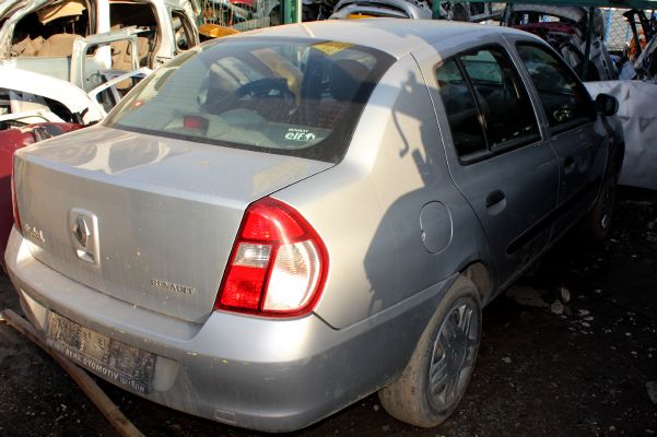 RENAULT LAGUNA ÇIKMA PARÇA YARIM ARKA BAGAJ.JPG